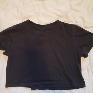 10 off $60 ⭐️ Black cropped urban outfitters shirt